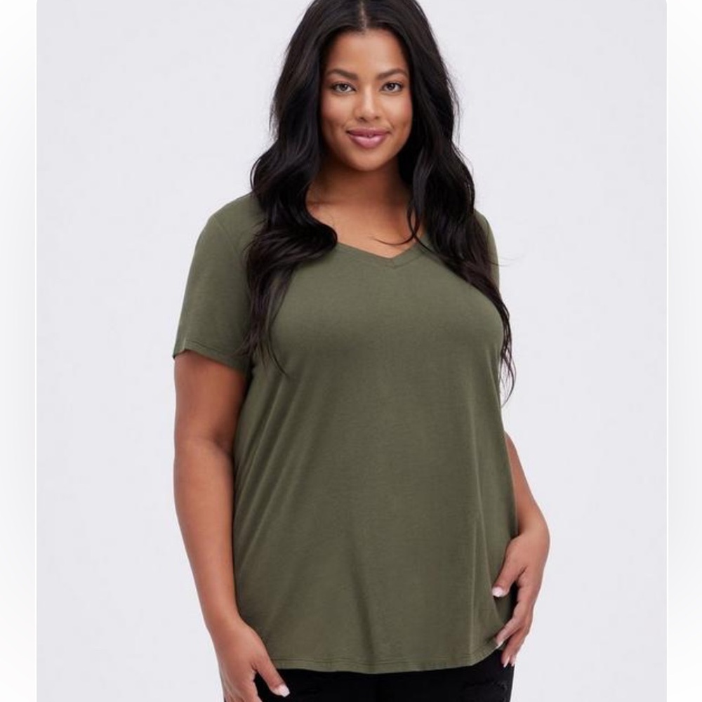 Torrid Girlfriend Heritage Slub V-Neck Tee